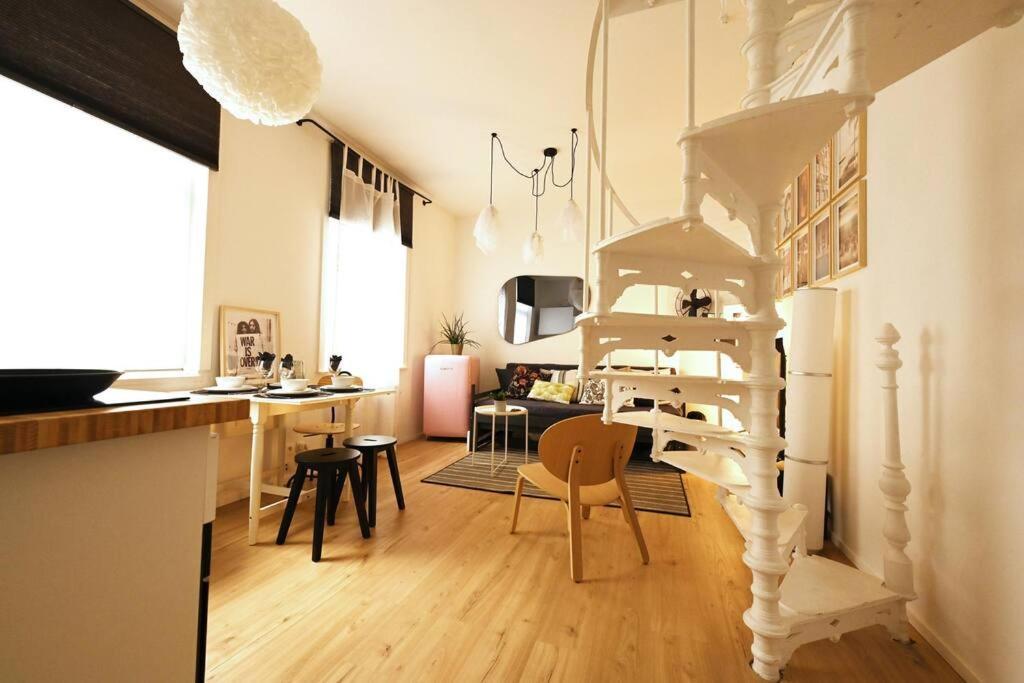 Stylish Duplex In The Heart Of Brussels Centre Lejlighed Eksteriør billede